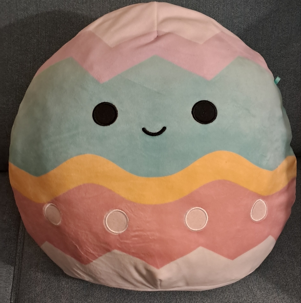 16" EASTER EGG SQUISHMALLOW
